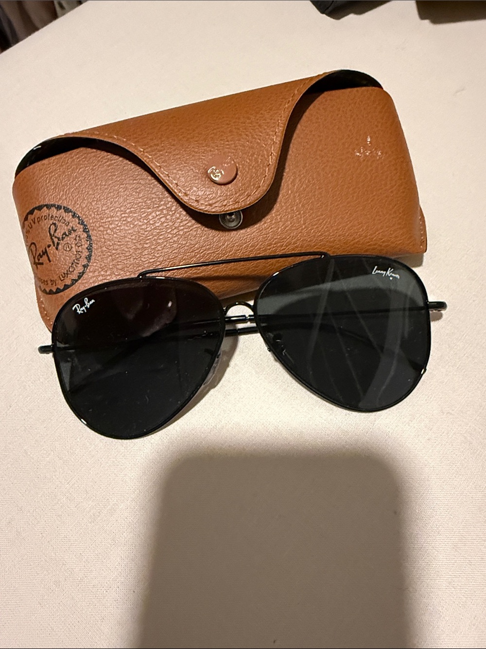 Ray-Ban Aviator Sunglasses in Black with Brown Case